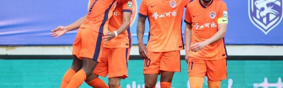 jiuyou.com-彭啸低级失误！海牛两球领先，媒体人怒批：职业球员不该犯这种错